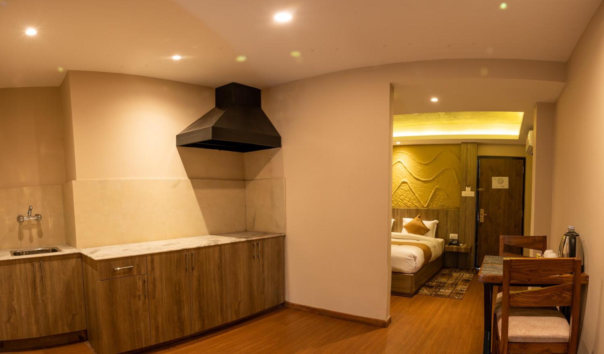 Divya Boutique Inn Катманду Экстерьер фото