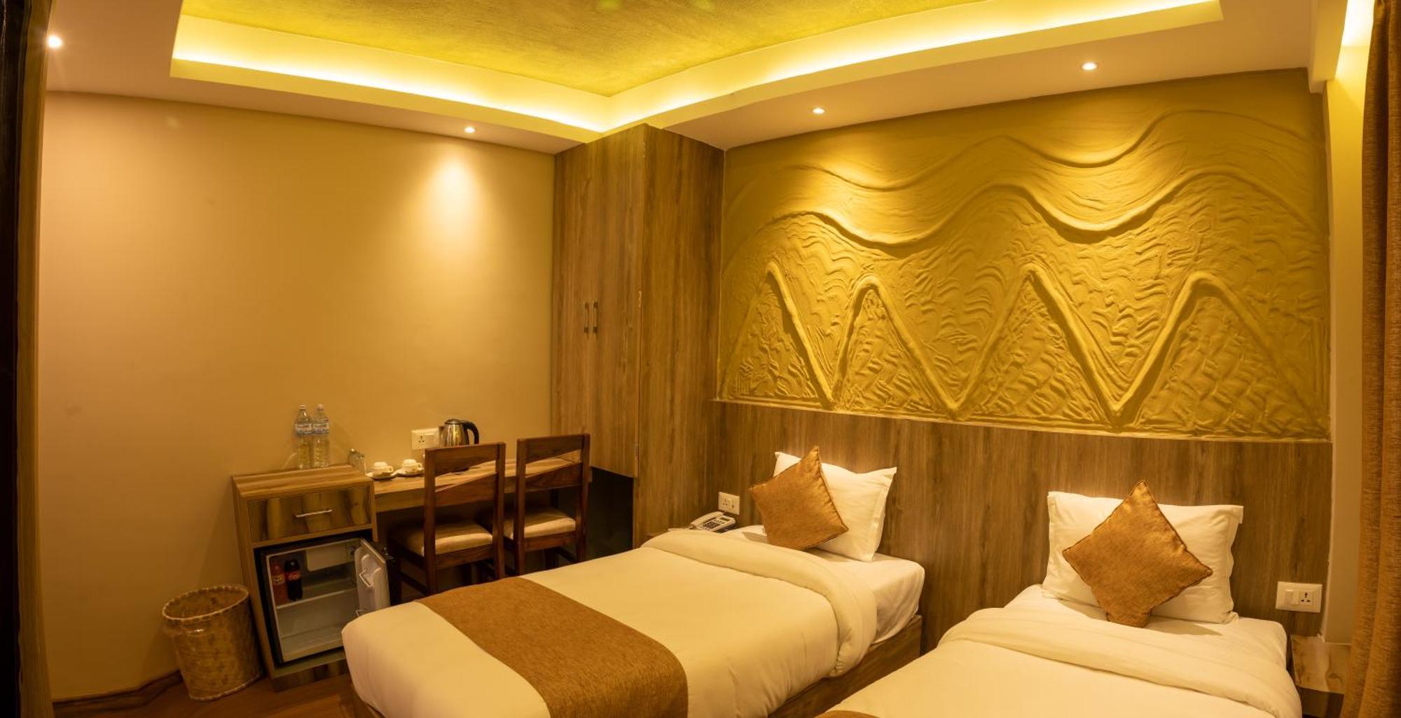 Divya Boutique Inn Катманду Экстерьер фото