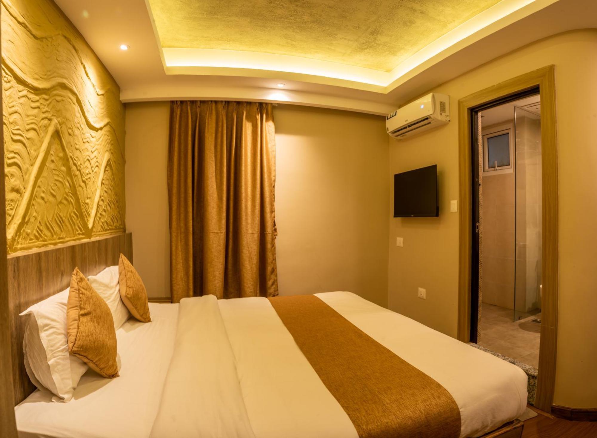 Divya Boutique Inn Катманду Экстерьер фото