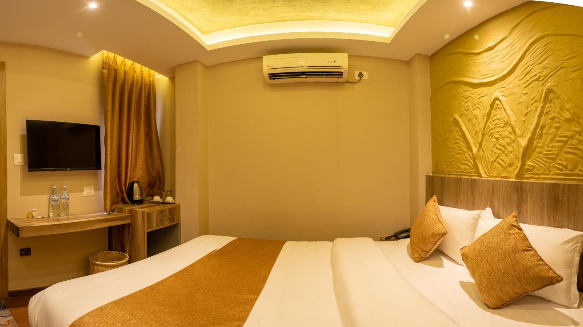 Divya Boutique Inn Катманду Экстерьер фото