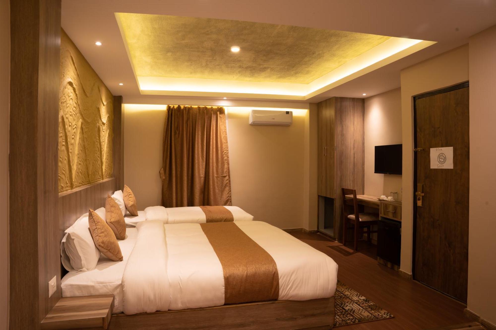 Divya Boutique Inn Катманду Экстерьер фото
